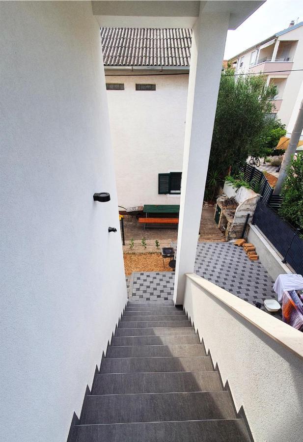 Apartmani Zlata Sveti Filip i Jakov Exteriör bild