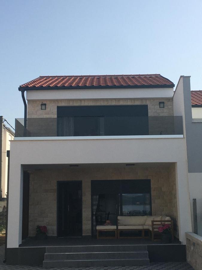 Apartmani Zlata Sveti Filip i Jakov Exteriör bild