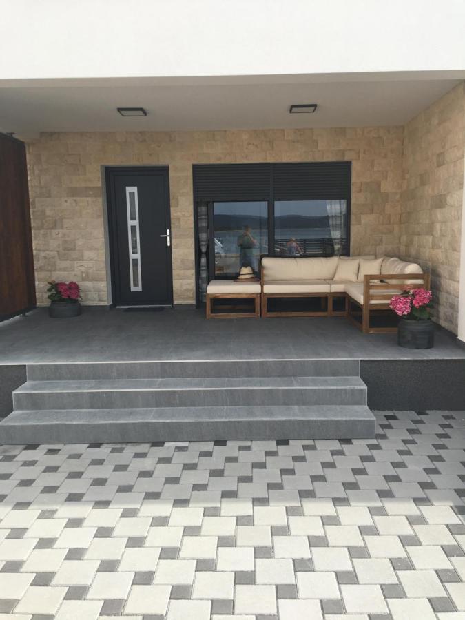 Apartmani Zlata Sveti Filip i Jakov Exteriör bild