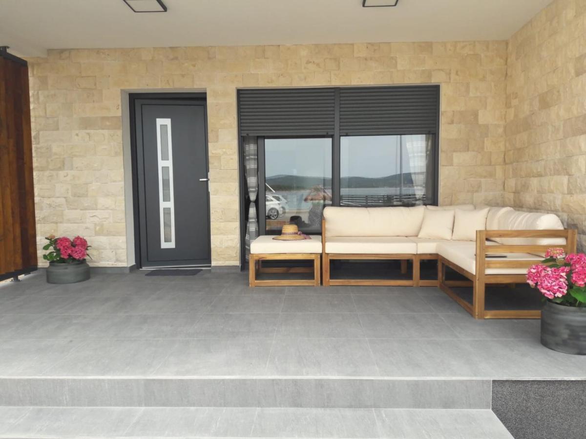 Apartmani Zlata Sveti Filip i Jakov Exteriör bild