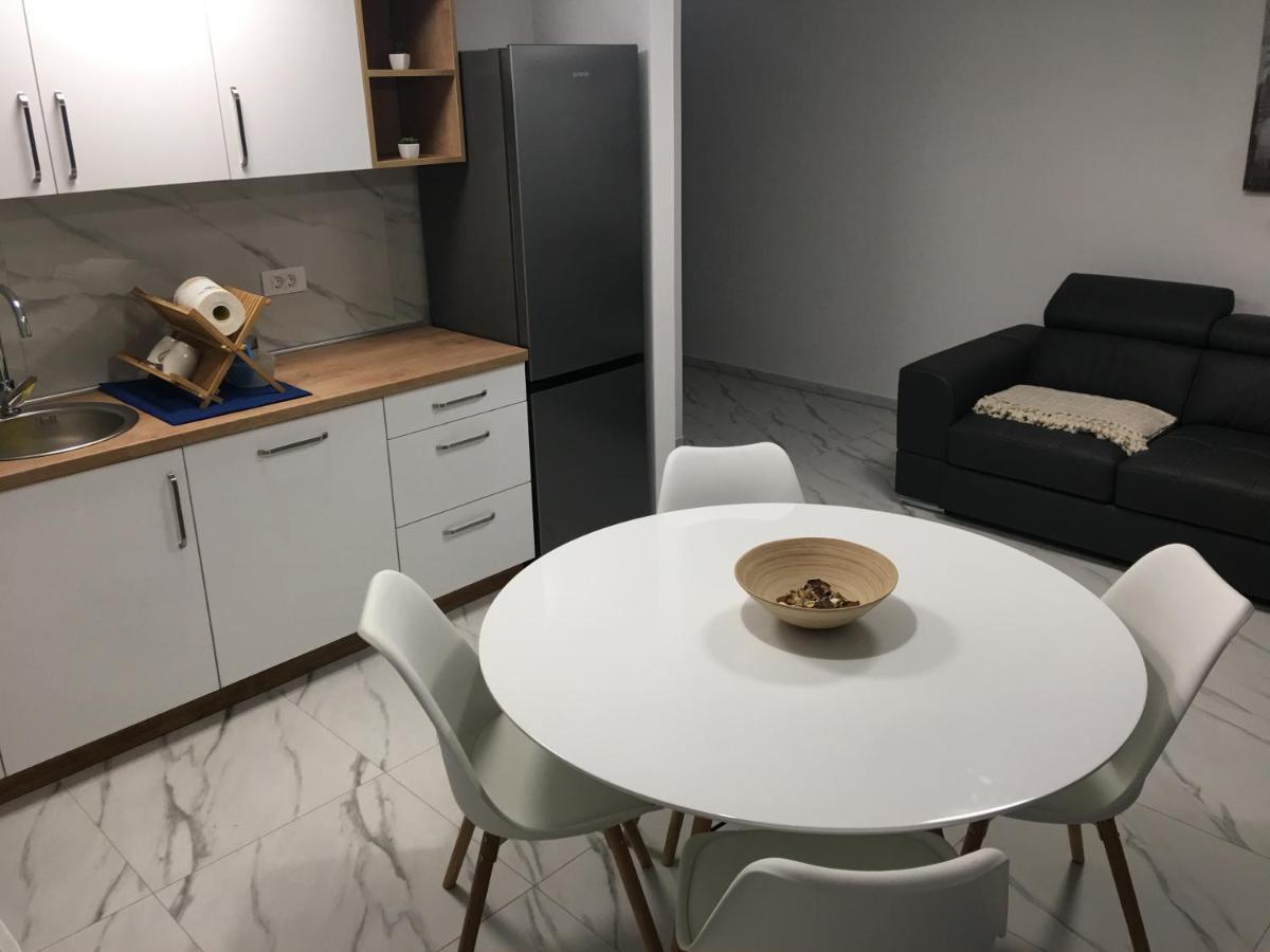 Apartmani Zlata Sveti Filip i Jakov Exteriör bild