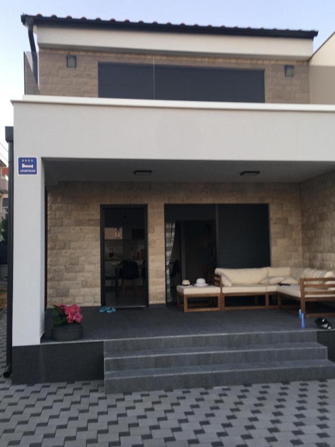 Apartmani Zlata Sveti Filip i Jakov Exteriör bild