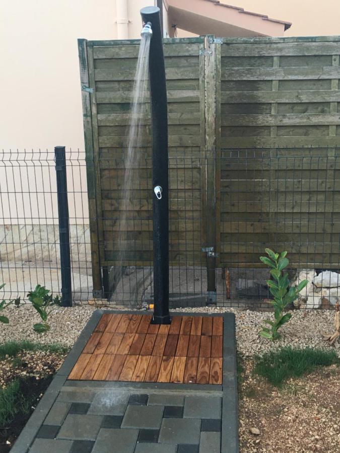 Apartmani Zlata Sveti Filip i Jakov Exteriör bild