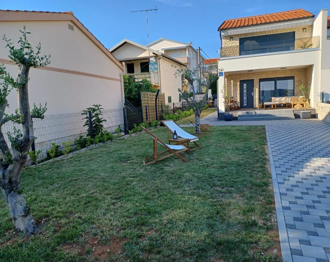 Apartmani Zlata Sveti Filip i Jakov Exteriör bild