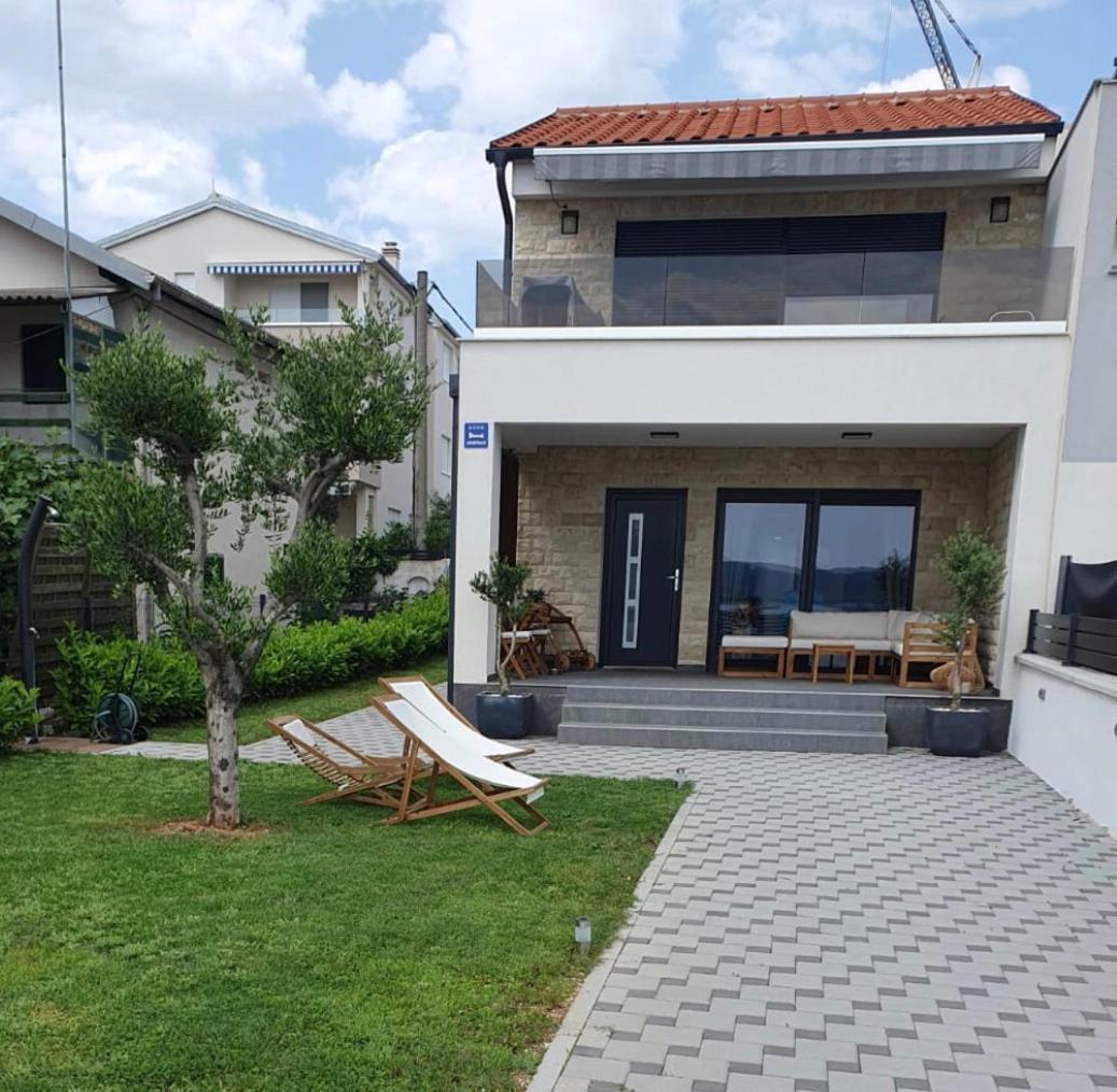 Apartmani Zlata Sveti Filip i Jakov Exteriör bild