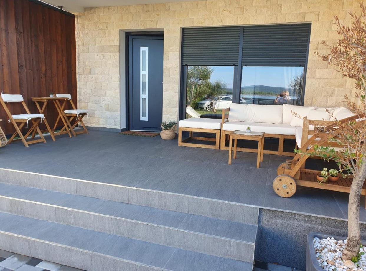 Apartmani Zlata Sveti Filip i Jakov Exteriör bild
